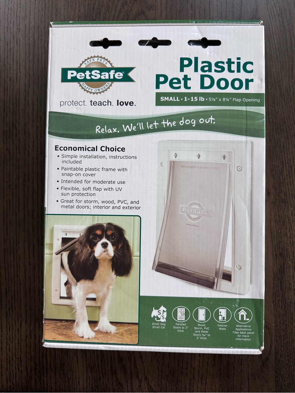 PetSafe Small Pet Door Box - BRAND NEW - for up to 15 lbs dogs